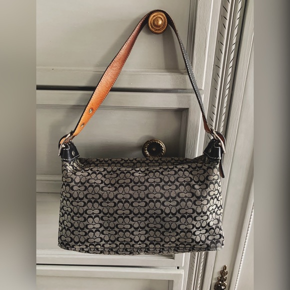 Vintage Coach Signature Bag - Picture 2 of 7